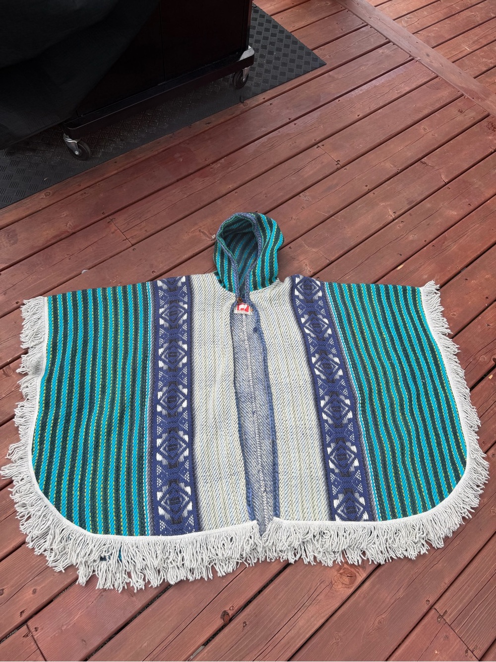 MILMARTE Ecuadorian hooded poncho 100% wool